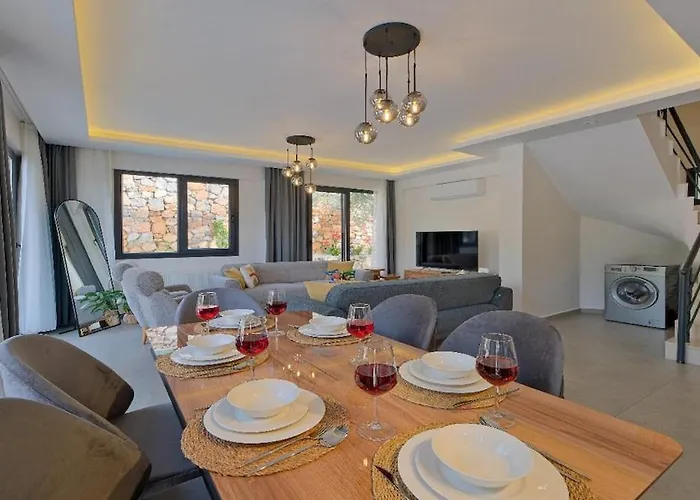 Oeluedeniz De Oezel Havuzlu Muestakil