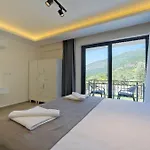 빌라 Oeluedeniz De Oezel Havuzlu Muestakil